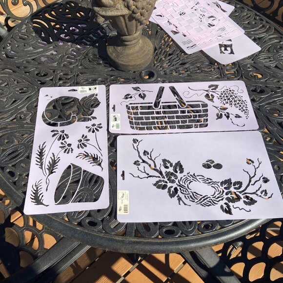 Vintage Stencil Pack – 17 Reusable Stencils & 5 Stencil Books - Picture 9 of 12